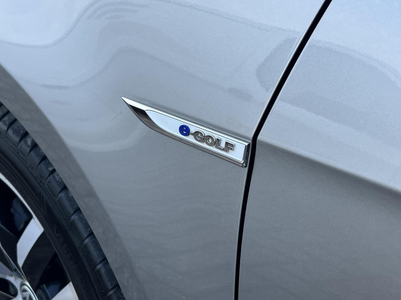 Volkswagen e-Golf e-Golf Virtual Cockpit | Lederen bekleding | Achteruitrijcamera | Warmtepomp | SOH 88,9% |