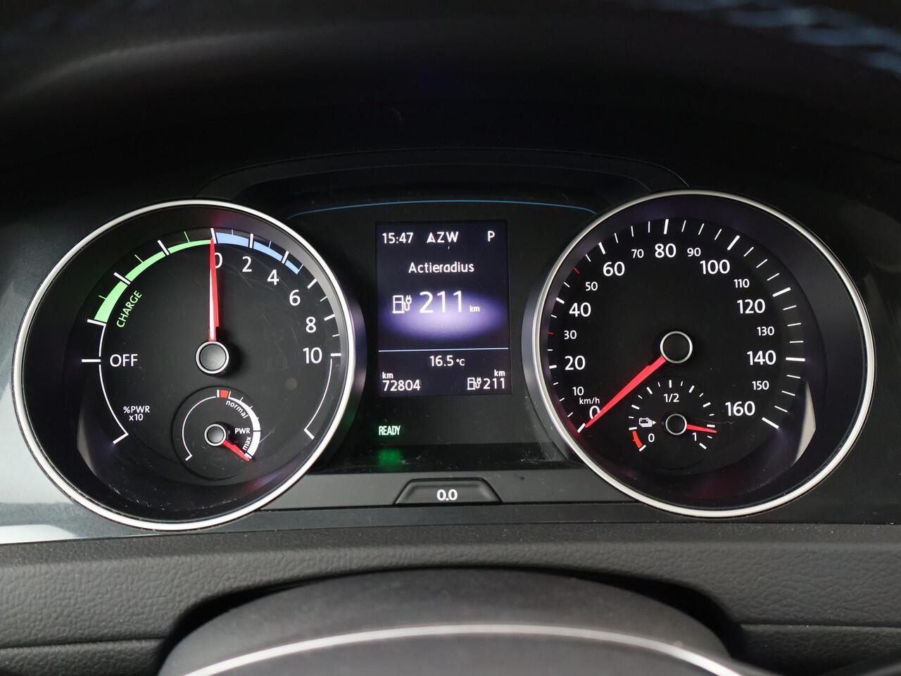 Volkswagen e-Golf E-DITION | 136 PK | SoH 87% | Adaptive cruise control | LED verlichting | Navigatiesysteem |