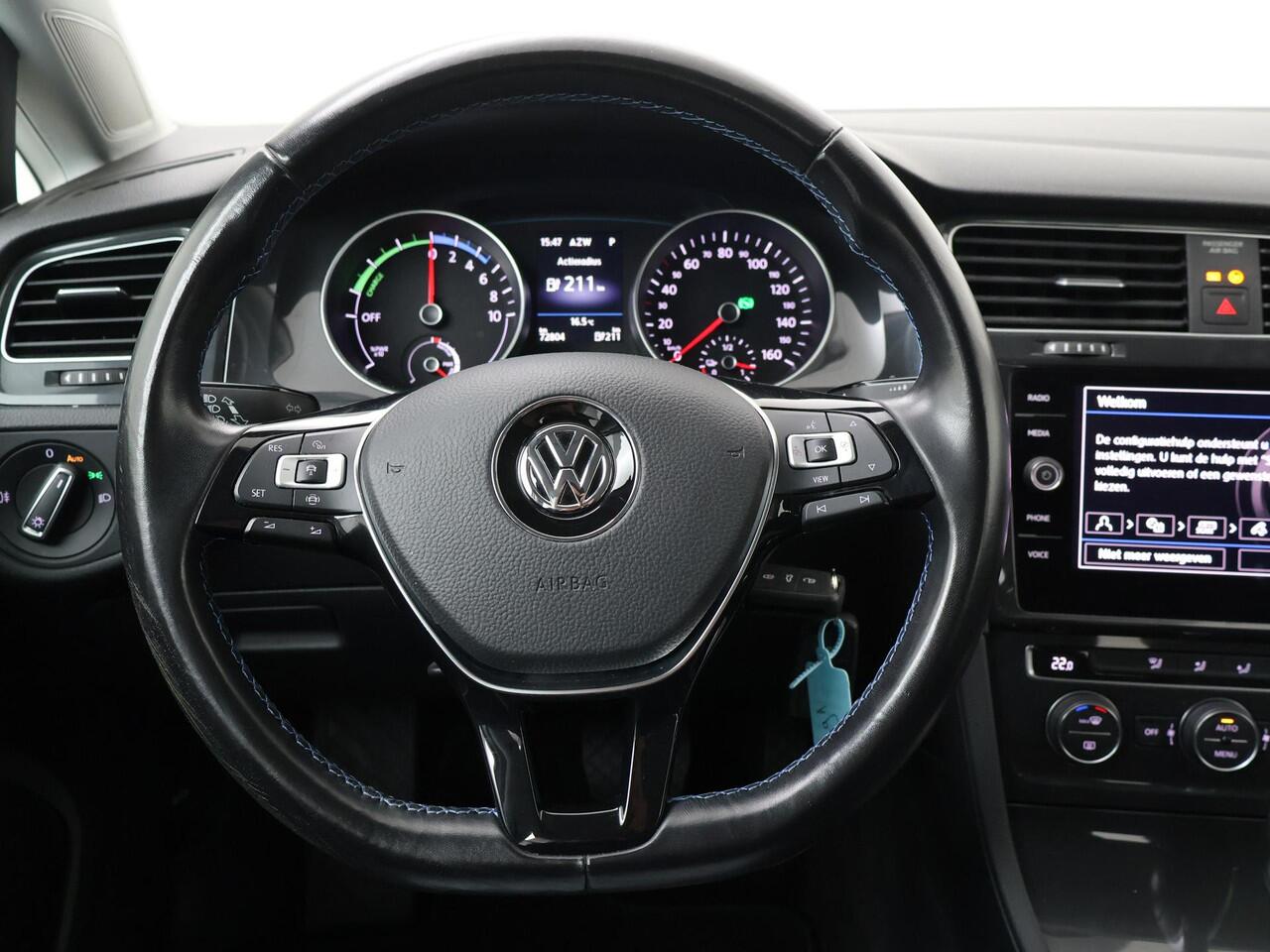 Volkswagen e-Golf E-DITION | 136 PK | SoH 87% | Adaptive cruise control | LED verlichting | Navigatiesysteem |