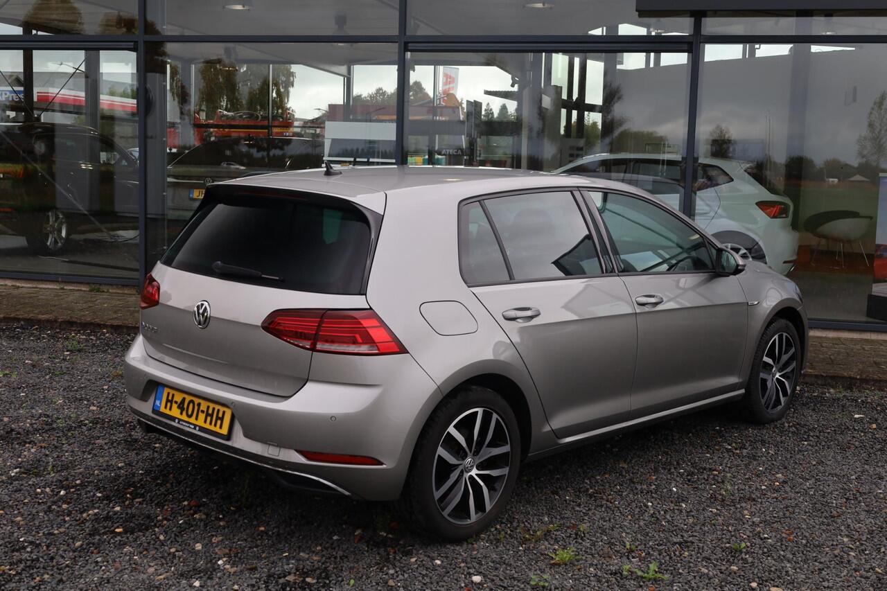 Volkswagen e-Golf E-DITION E Golf, volledig electrisch, 17" LMV Madrid , Discover navi, Extra getint achter, achteruitrij camera