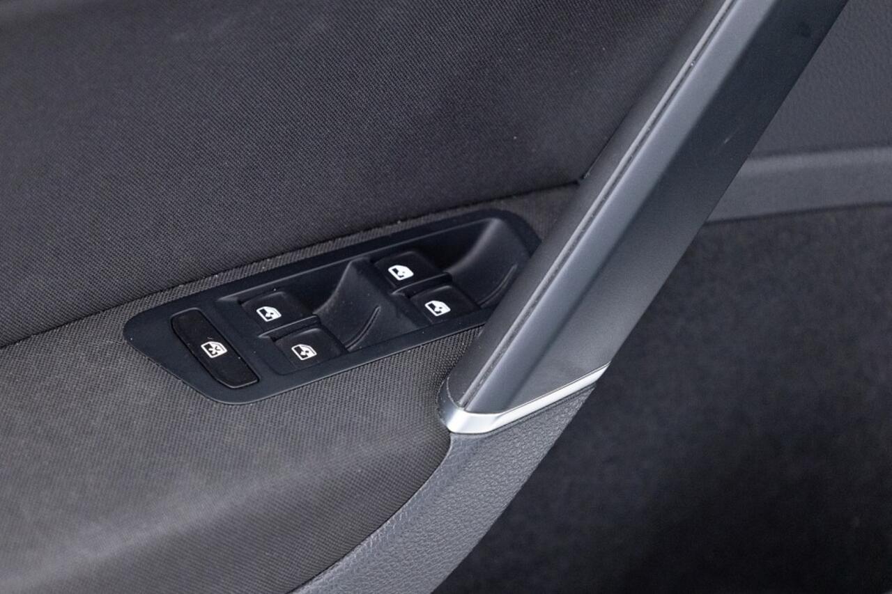 Volkswagen e-Golf E-DITION *SOH 91%* LED | NAVI ? 1e Eigenaar