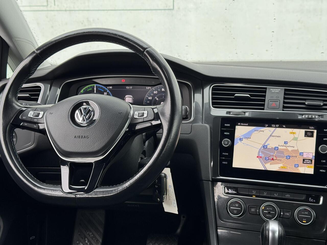 Volkswagen e-Golf E-DITION NL-AUTO | DIGI DASH | NAVI | CAMERA