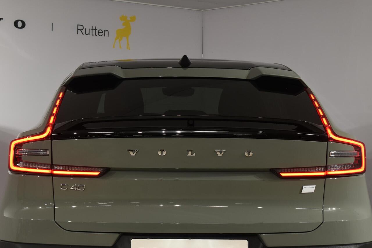 Volvo C40 231PK Single Motor 70 kWh Plus Dark / Navigatie / Camera / Parkeersensoren / Stoelverwarming / Stuurverw. / Adaptieve Cruise Control / LM Velgen /