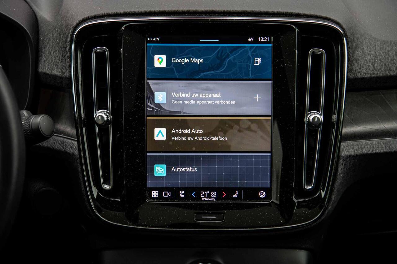 Volvo C40 Recharge Plus 69 kWh | Adaptieve cruise control | Stoel- en stuurverwarming | Warmtepomp | 20 inch velgen | Panoramadak | Camera |