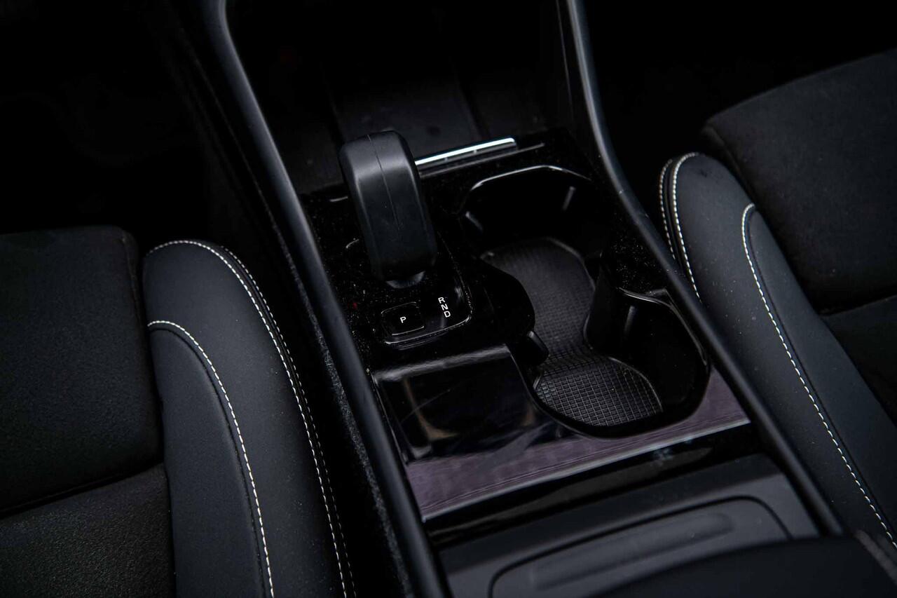 Volvo C40 Recharge Plus 69 kWh | Adaptieve cruise control | Stoel- en stuurverwarming | Warmtepomp | 20 inch velgen | Panoramadak | Camera |