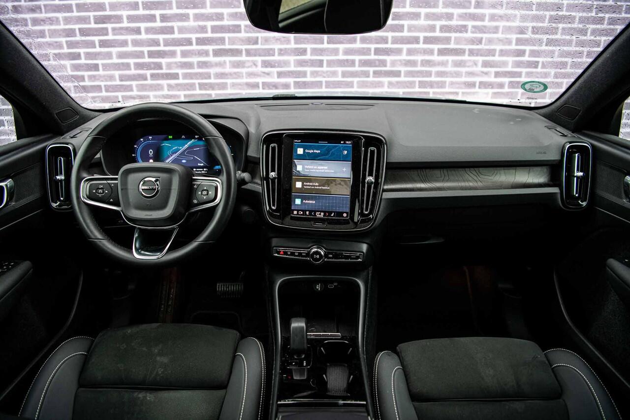 Volvo C40 Recharge Plus 69 kWh | Adaptieve cruise control | Stoel- en stuurverwarming | Warmtepomp | 20 inch velgen | Panoramadak | Camera |