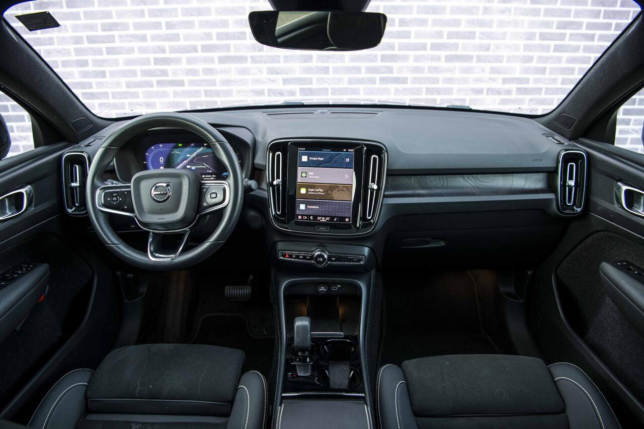 Volvo C40 Recharge Plus 69 kWh | Adaptieve cruise control | Stoel- en stuurverwarming | Warmtepomp | 20 inch velgen | Panoramadak | Camera |