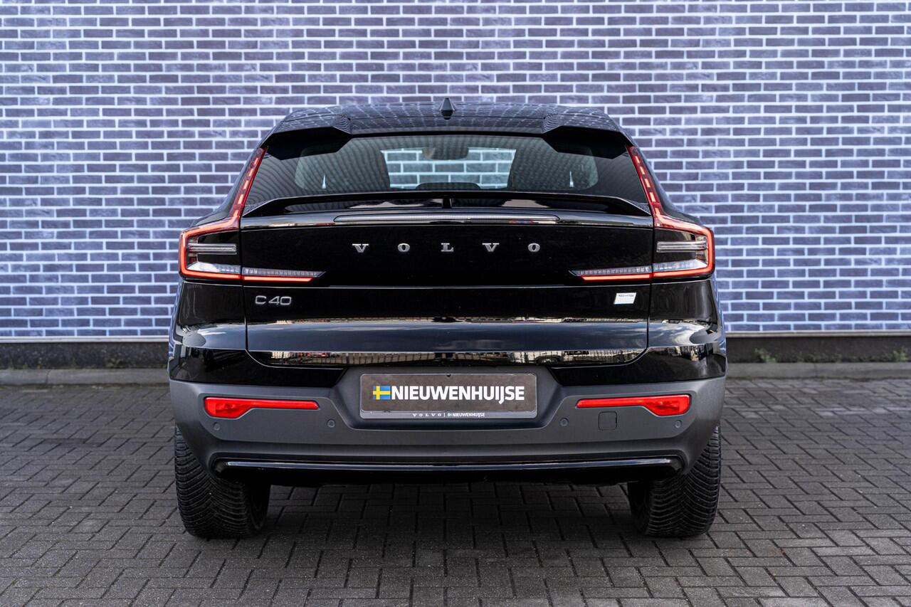 Volvo C40 Recharge Core 69 kWh | Google | Warmtepomp | Stoelverwarming | Trekhaak | Navigatie | Apple Carplay | Android Auto | Achteruitrijcamera | Parkeersensoren | LED Koplampen | Climate Control