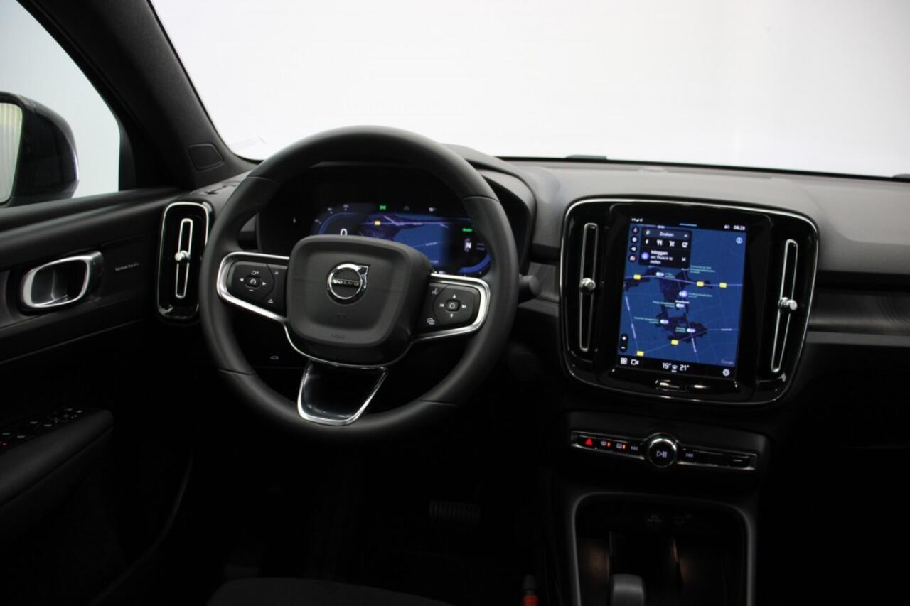 Volvo C40 Recharge Core 69 kWh - Carplay, Panorama, Camera, SOH 93%