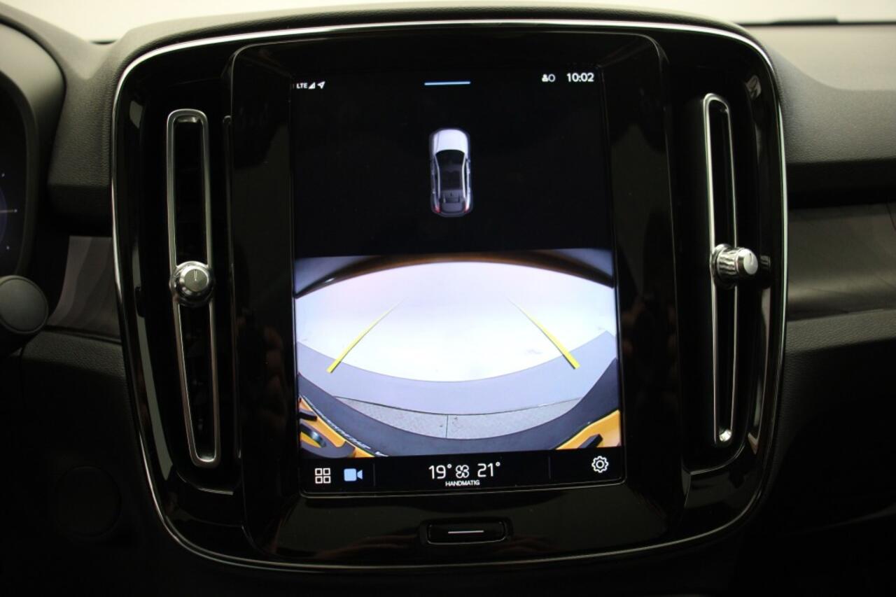 Volvo C40 Recharge Core 69 kWh - Carplay, Panorama, Camera, SOH 93%