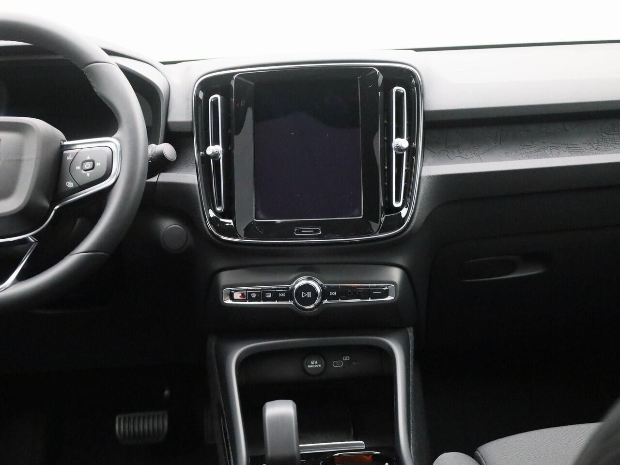 Volvo C40 Recharge Core | Navigatie | Climate control | Camera