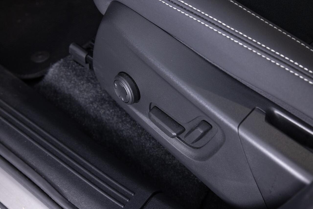 Volvo C40 Extended Range Ultimate 82 kWh | PANORAMADAK ? 1e Eigenaar