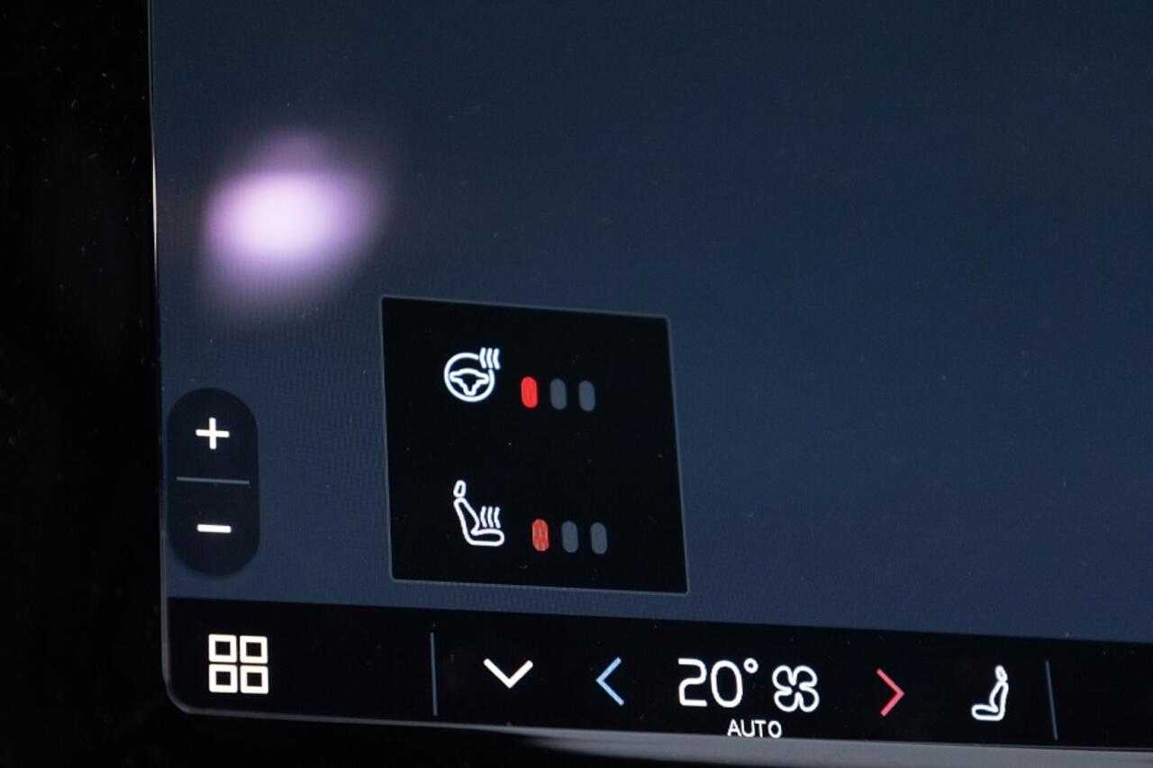 Volvo C40 Extended Range Ultimate 82 kWh | PANORAMADAK ? 1e Eigenaar