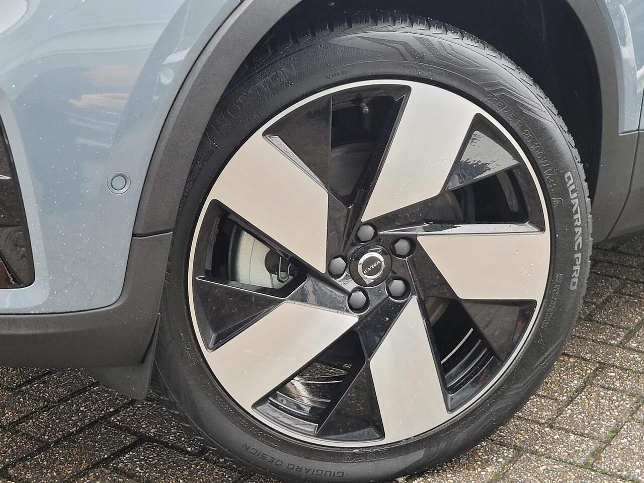 Volvo C40 Recharge Twin Ultimate 78 kWh | SoH 95,4% | Trekhaak | Panoramadak | 360 Camera | Harman & Kardon | Memory Stoelen | Winterpack