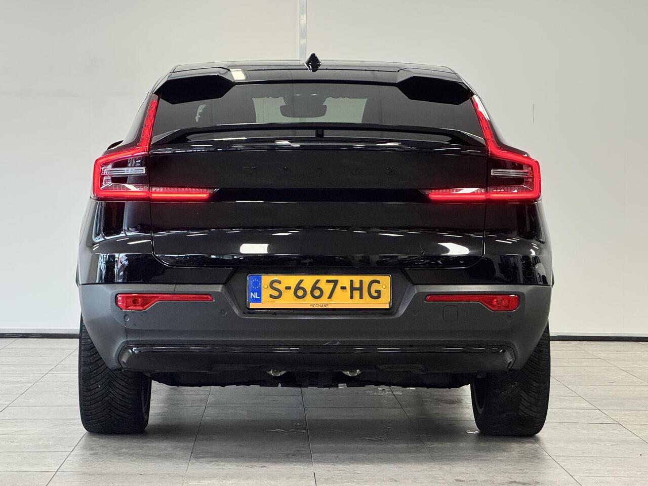 Volvo C40 Recharge Core 69 kWh | SOH 94% | TREKHAAK | PANO | CARPLAY