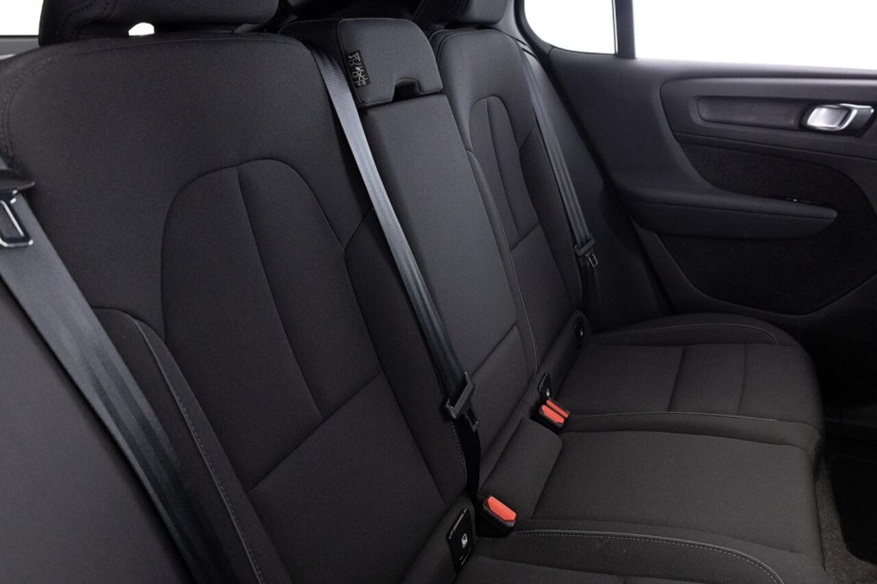 Volvo C40 Single Motor Extended Range Plus 82 kWh | PANORAMADAK | SAGE GREEN| CAMERA | Carplay | SOH = 97,81%