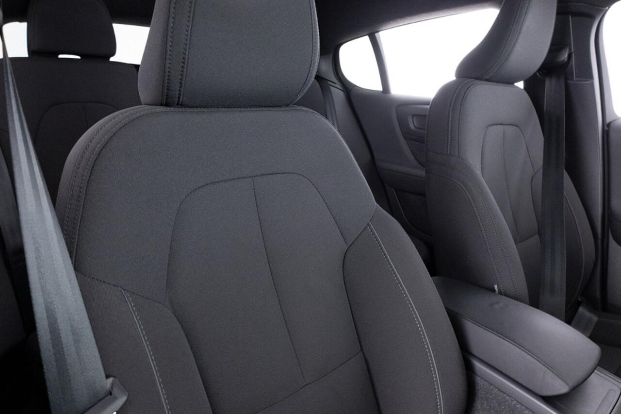 Volvo C40 Single Motor Extended Range Plus 82 kWh | PANORAMADAK | SAGE GREEN| CAMERA | Carplay | SOH = 97,81%