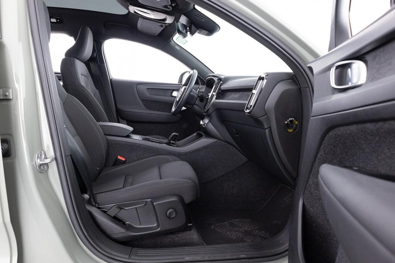 Volvo C40 Single Motor Extended Range Plus 82 kWh | PANORAMADAK | SAGE GREEN| CAMERA | Carplay | SOH = 97,81%