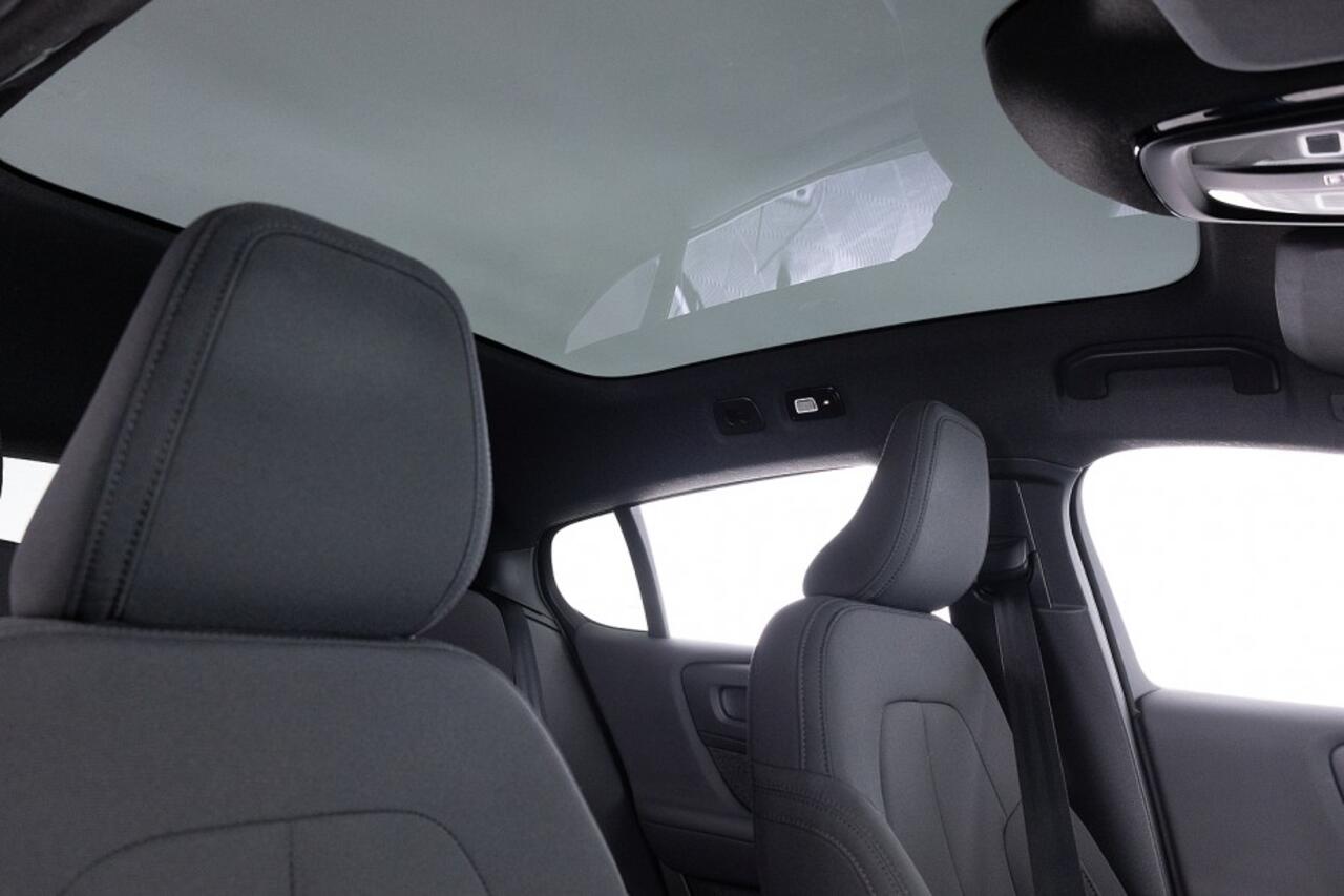 Volvo C40 Single Motor Extended Range Plus 82 kWh | PANORAMADAK | SAGE GREEN| CAMERA | Carplay | SOH = 97,81%