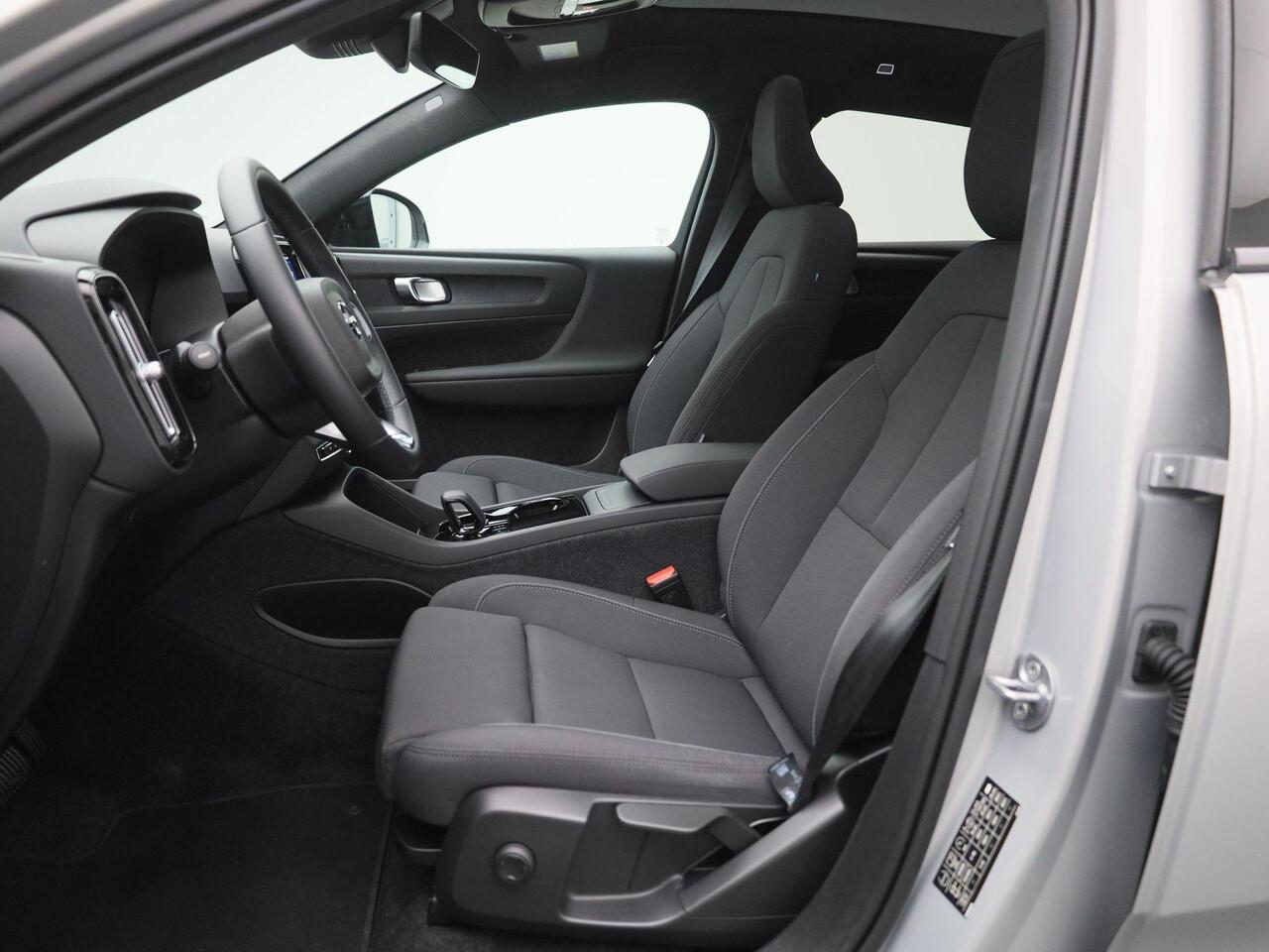 Volvo C40 Recharge Core | Navigatie | Climate control | Camera