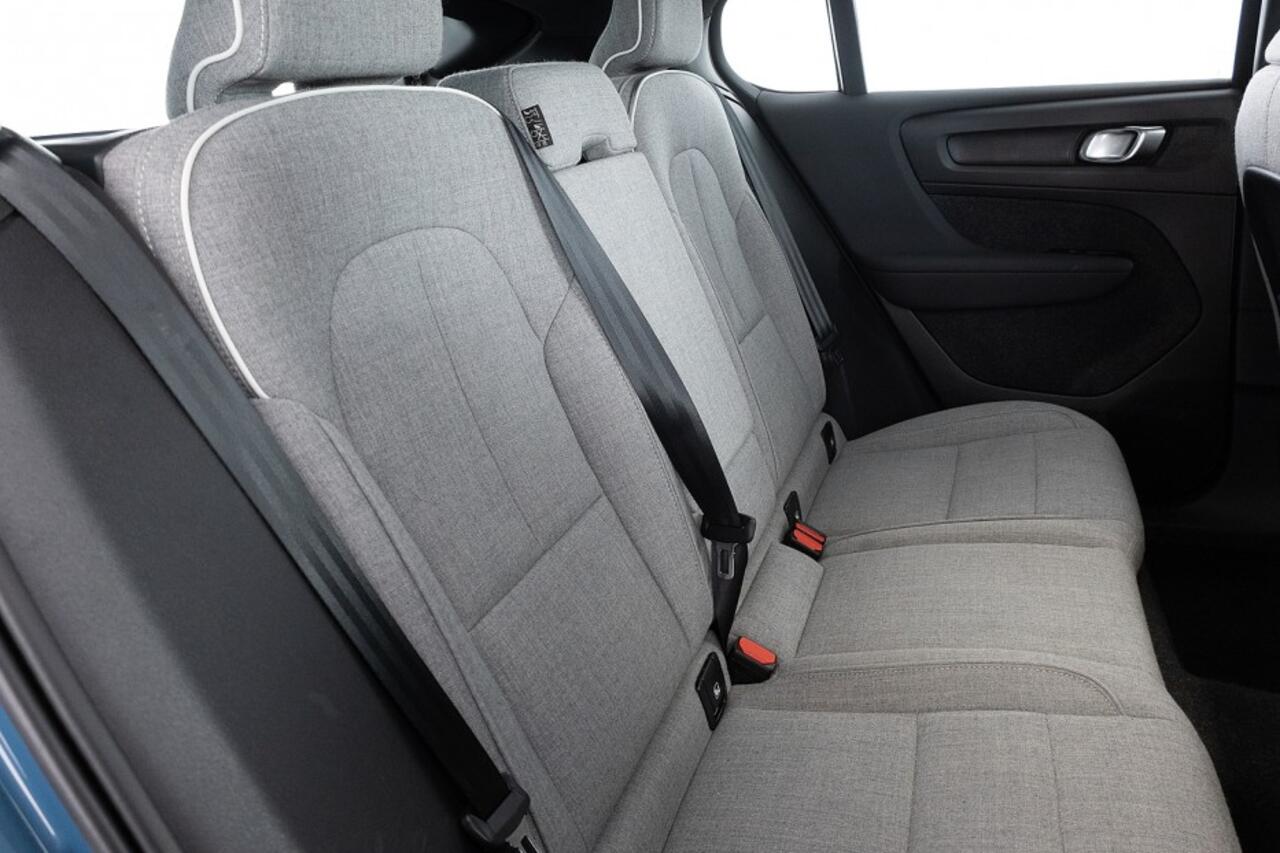 Volvo C40 Recharge Plus 69 kWh | PANORAMADAK | 20 Inch VELGEN