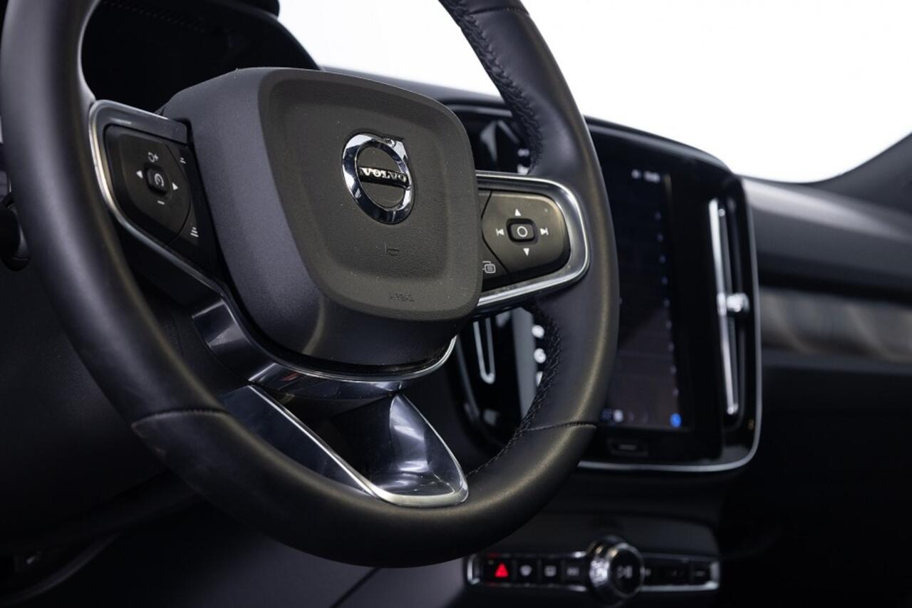 Volvo C40 Extended Range Ultimate 82 kWh | PANORAMADAK | Trekhaak ? 1e Eigenaar | SOH 98,1%