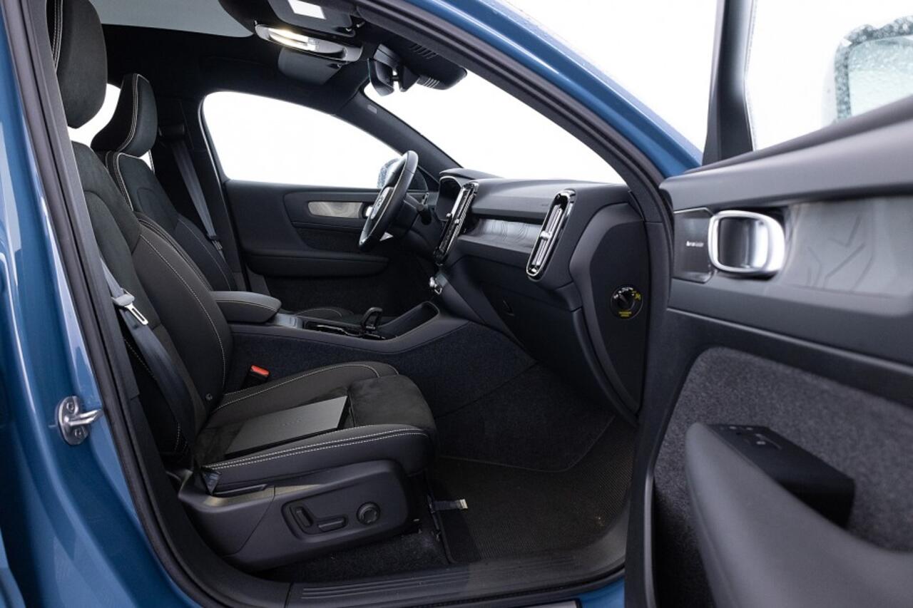 Volvo C40 Extended Range Ultimate 82 kWh | PANORAMADAK | Trekhaak ? 1e Eigenaar | SOH 98,1%