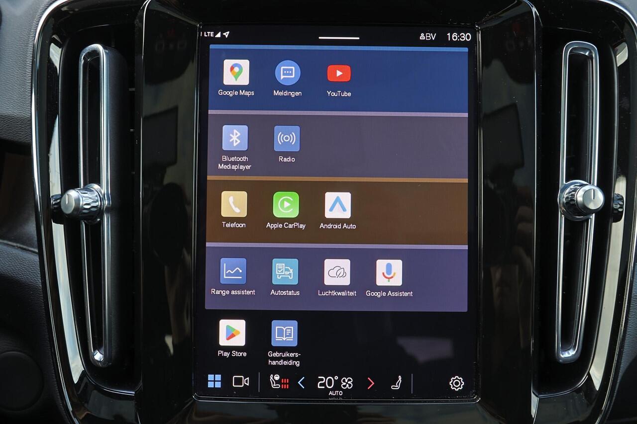 Volvo C40 Extended Range Plus 82 kWh - Panoramadak - IntelliSafe Assist & Surround - Parkeercamera achter - Verwarmde voorstoelen & stuur - Parkeersensoren voor & achter - Draadloze tel. lader - Warmtepomp - High Performance audio- Extra getint glas - Elektr. inkla