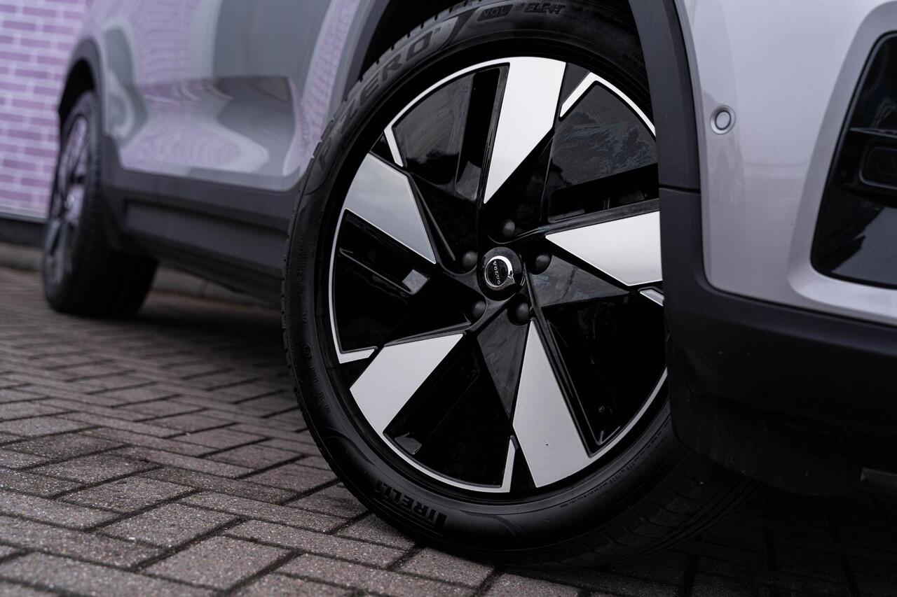 Volvo EC40 Single Motor Extended Range 82 kWh Plus | Google | Stoel-/Stuurverwarming | 360 Camera | Adaptieve Cruise Control | Getint Glas | Harman Kardon Audio | Panoramadak | Zitverlenging | 19" LM