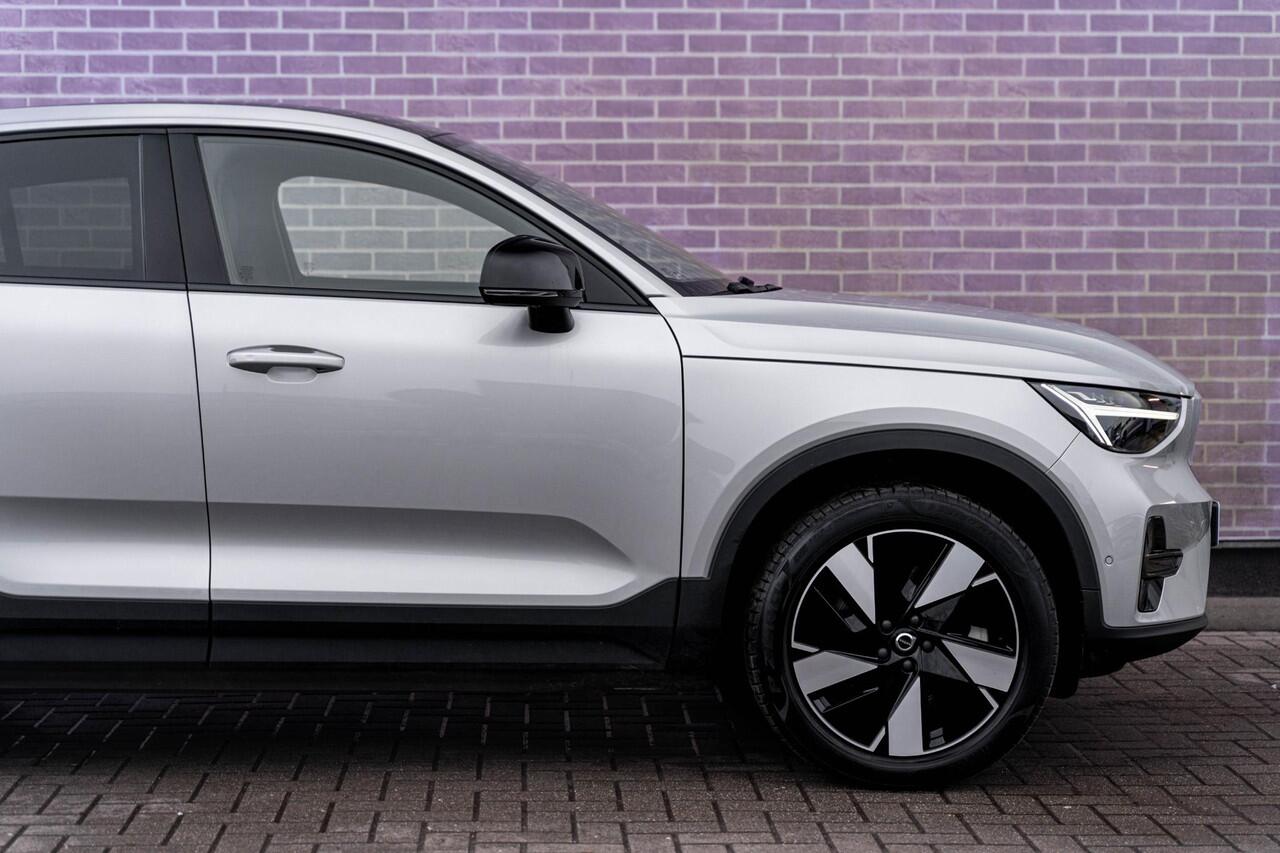 Volvo EC40 Single Motor Extended Range 82 kWh Plus | Google | Stoel-/Stuurverwarming | 360 Camera | Adaptieve Cruise Control | Getint Glas | Harman Kardon Audio | Panoramadak | Zitverlenging | 19" LM