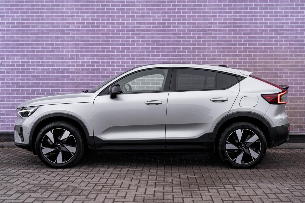 Volvo EC40 Single Motor Extended Range 82 kWh Plus | Google | Stoel-/Stuurverwarming | 360 Camera | Adaptieve Cruise Control | Getint Glas | Harman Kardon Audio | Panoramadak | Zitverlenging | 19" LM