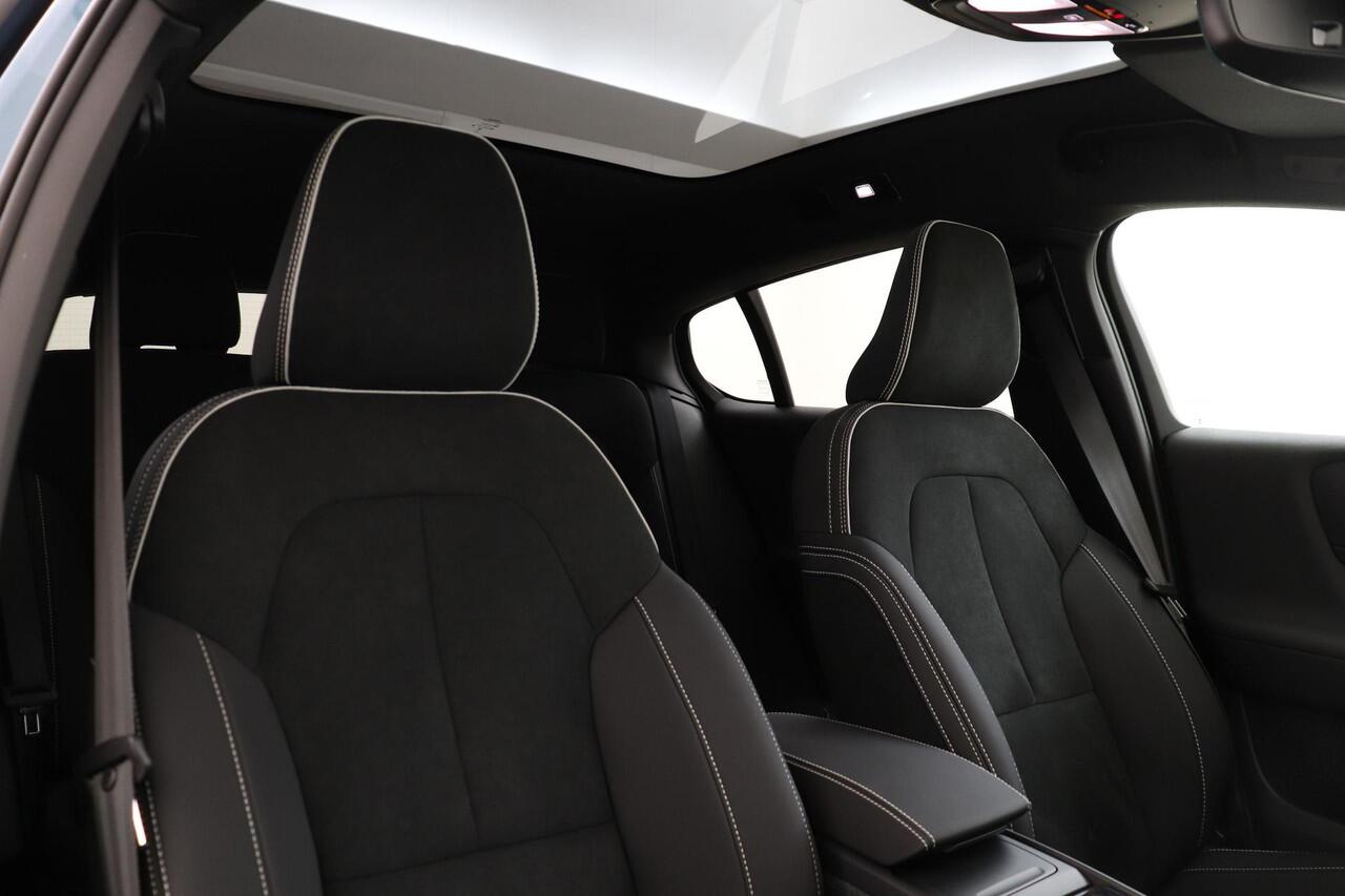 Volvo EC40 SINGLE MOTOR EXTENDED RANGE ULTRA 82 kWh -PANO.DAK|20"|GETINT.GLAS|CAMERA|CLIMATE|TREKHAAK