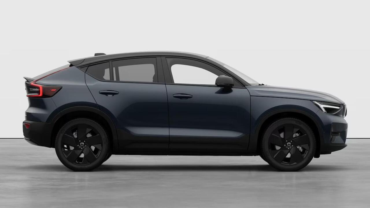 Volvo EC40 Single Motor Extended Range Plus Black Edi. 82 kWh | Nov 2025 leverbaar | 17% Bijtelling* | Harman Kardon Premium Audio | 360 graden camera | Extra getint glas | Keyless Entry | Stoel en stuurwielverwarming |