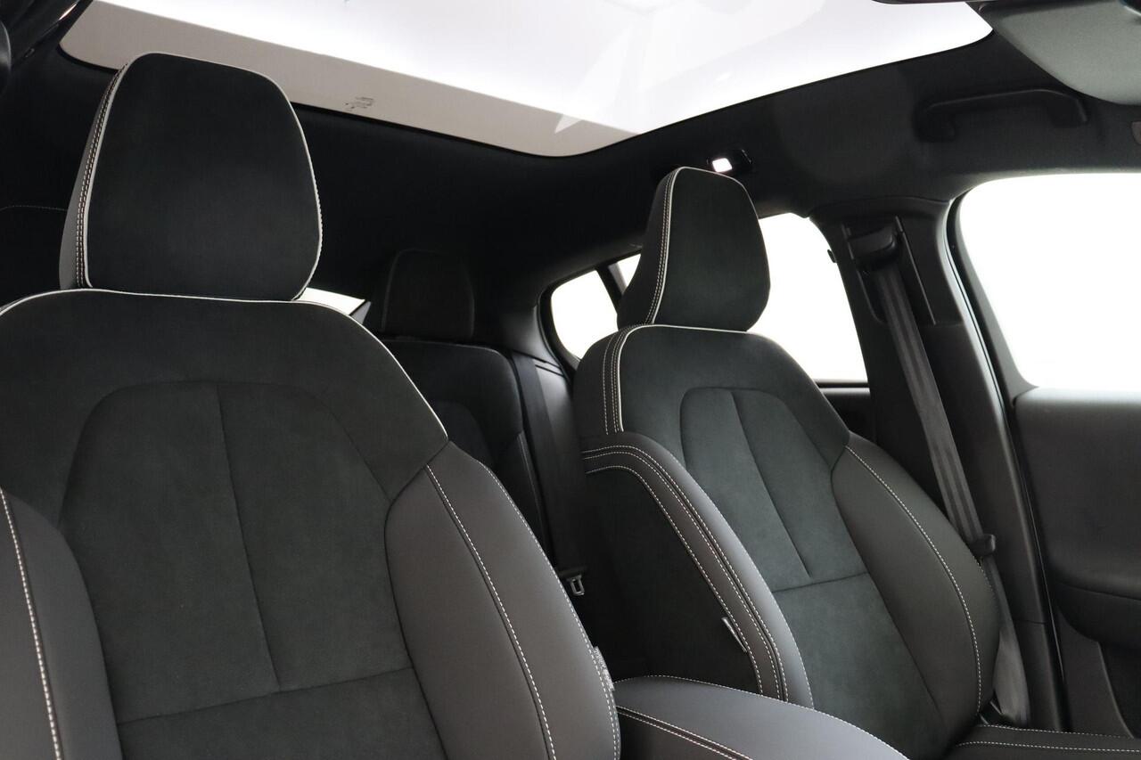 Volvo EC40 SINGLE MOTOR EXTENDED RANGE ULTRA BLACK ED. 82 kWh *FULL OPTIONS!* -PANO.DAK|HARMAN/KARDON|360°CAM|LIGHTING|POWER-SEATS|20"