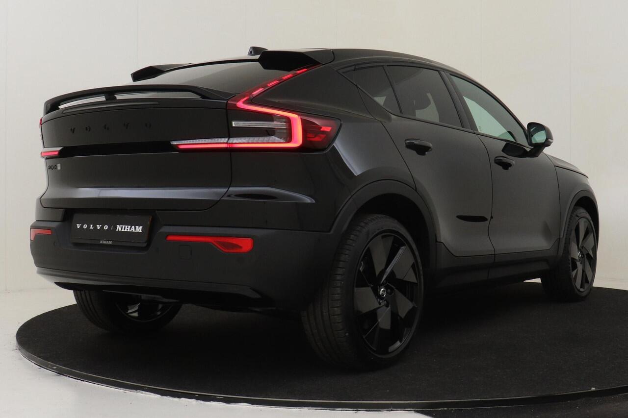 Volvo EC40 SINGLE MOTOR EXTENDED RANGE ULTRA BLACK ED. 82 kWh *DEMO VOORDEEL!* -PANO.DAK|HARMAN/KARDON|360°CAM|LIGHTING|POWER-SEATS|20"