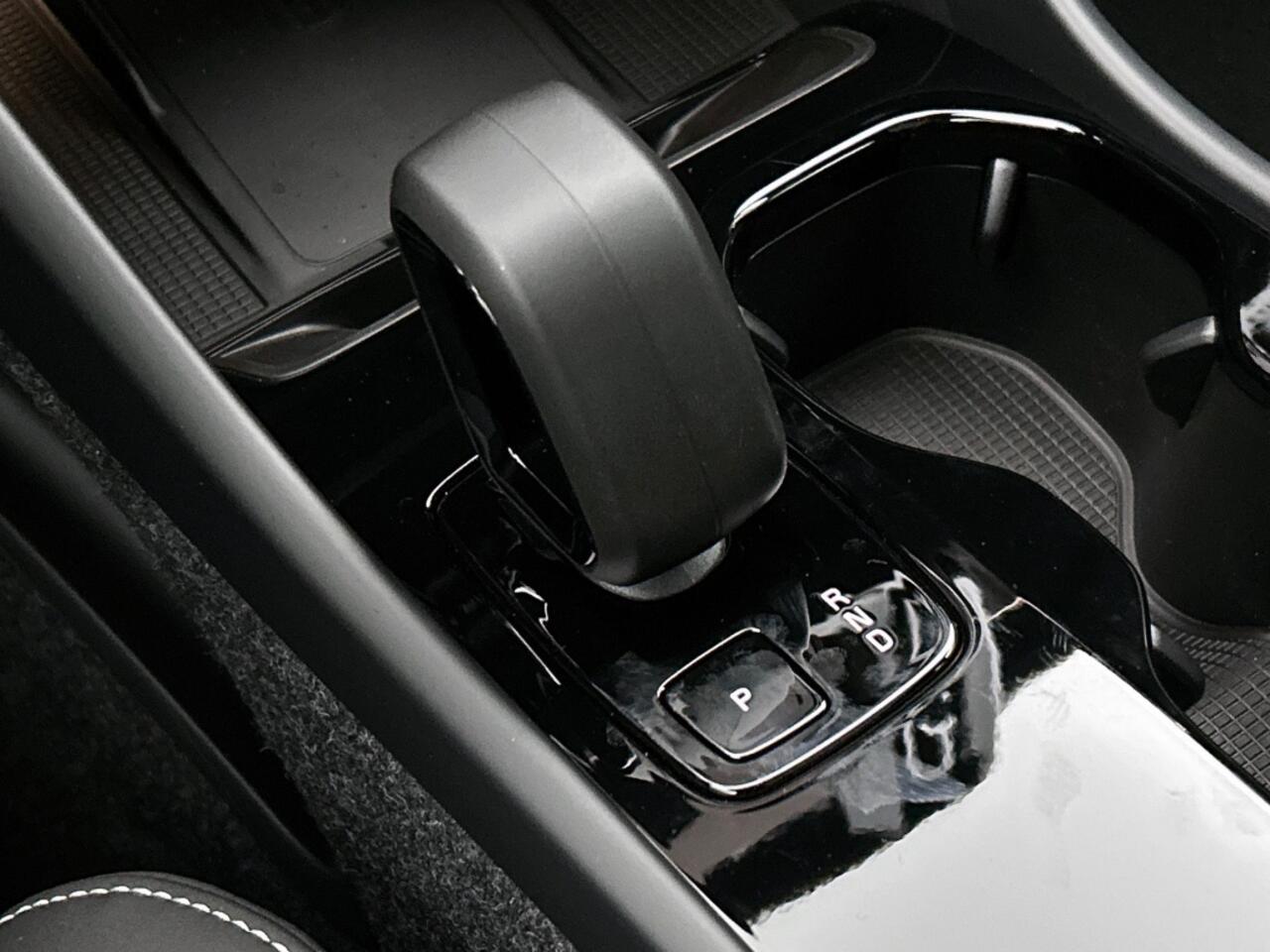 Volvo EC40 EC40 Plus Dark | Nieuw | Voorraad | Denim Blue | Microtech bekl