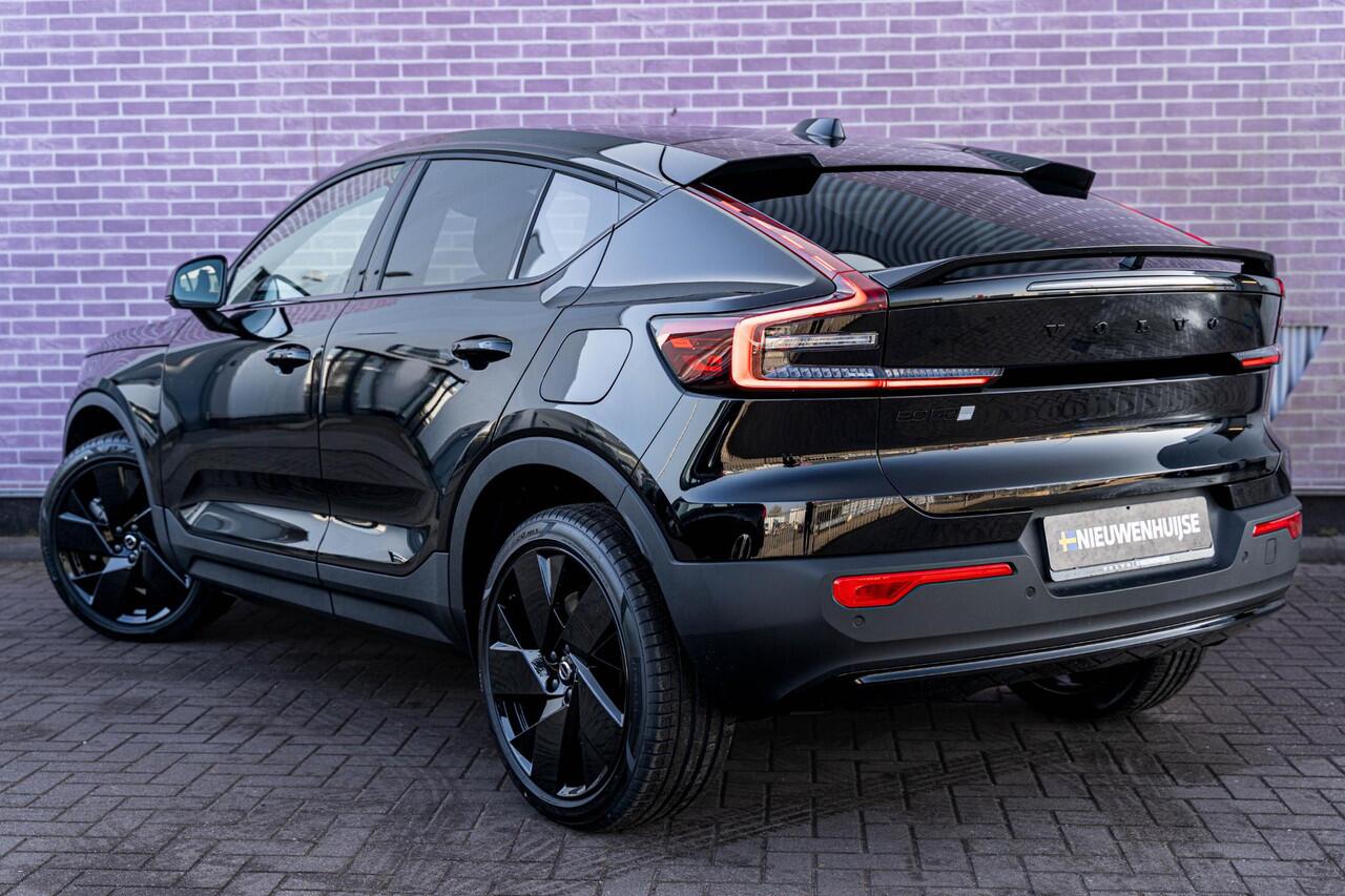 Volvo EC40 Single Motor Ext. Range Plus Bl. Ed. Europa 82 kWh | Long Range | Google | Getint Glas | Adaptieve Cruise Control | Dodehoekdetectie | Panoramadak | Elek. Stoelen | Memory | Warmtepomp | Stoelverwarming Voor + Achter | Zitverlenging | 20" LM