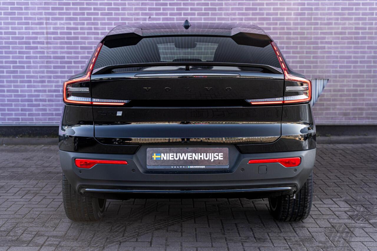 Volvo EC40 Single Motor Ext. Range Plus Bl. Ed. Europa 82 kWh | Long Range | Google | Getint Glas | Adaptieve Cruise Control | Dodehoekdetectie | Panoramadak | Elek. Stoelen | Memory | Warmtepomp | Stoelverwarming Voor + Achter | Zitverlenging | 20" LM