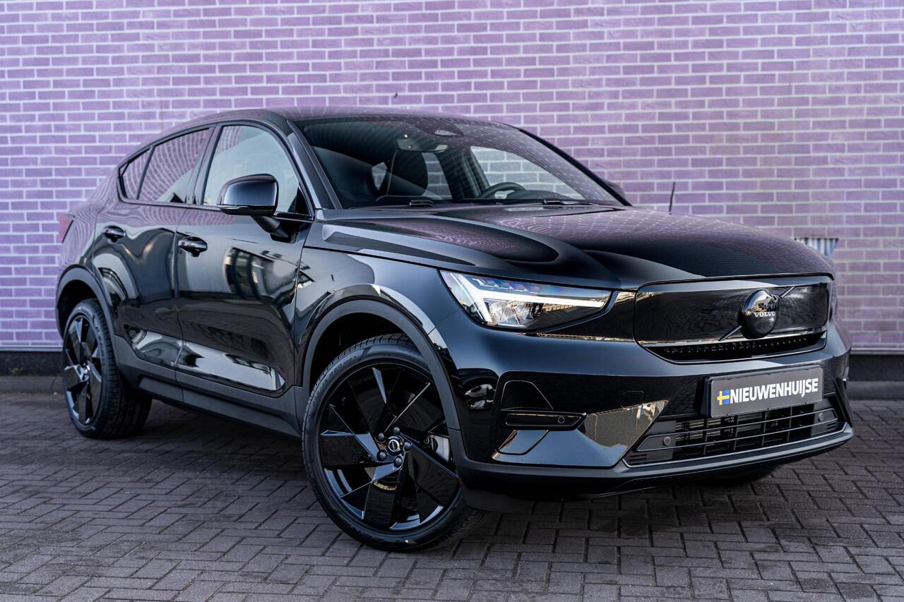 Volvo EC40 Single Motor Ext. Range Plus Bl. Ed. Europa 82 kWh | Long Range | Google | Getint Glas | Adaptieve Cruise Control | Dodehoekdetectie | Panoramadak | Elek. Stoelen | Memory | Warmtepomp | Stoelverwarming Voor + Achter | Zitverlenging | 20" LM