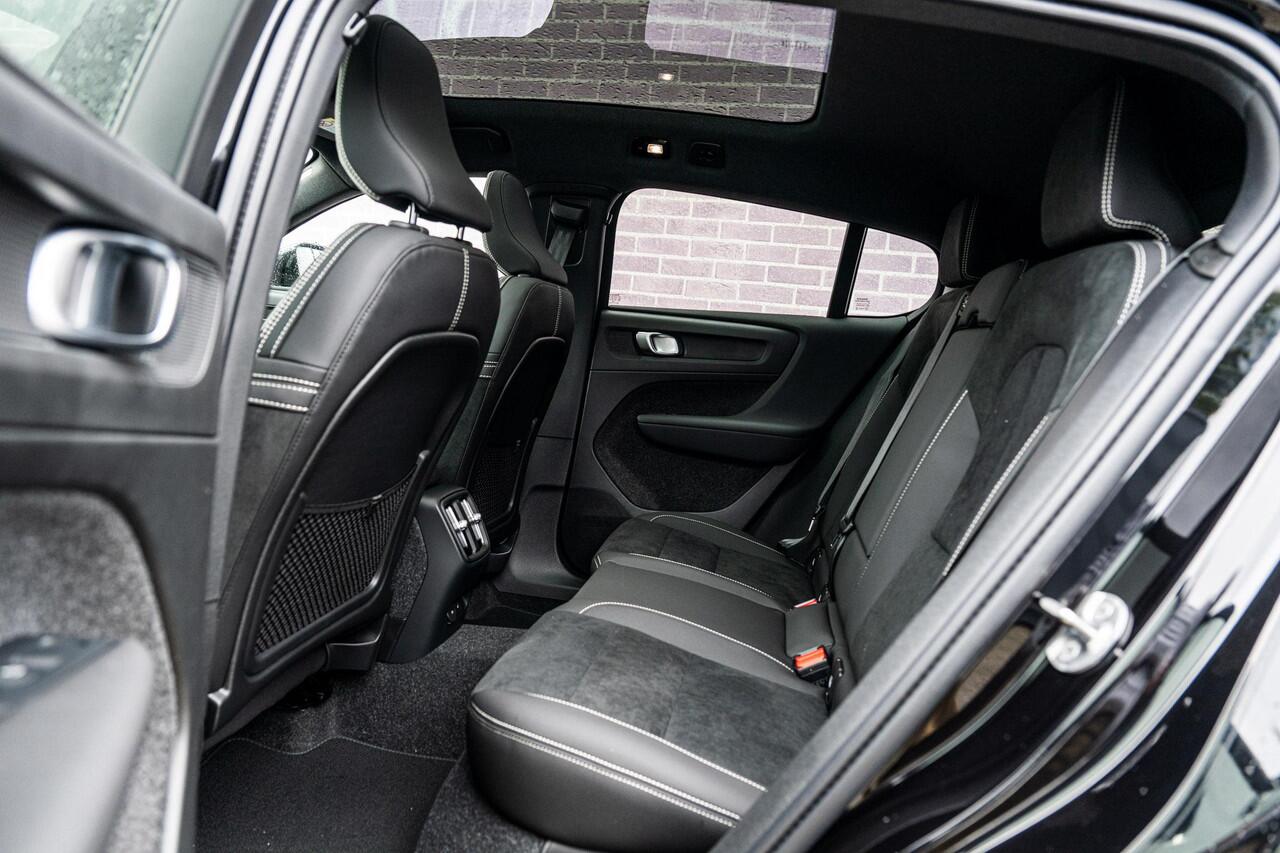 Volvo EC40 Single Motor Extended Range Plus Black Edtion Europa | Elektrische Stoelen | Stoel en Stuurverwarming | Panoramadak | Harman Kardon | Keyless Entry |