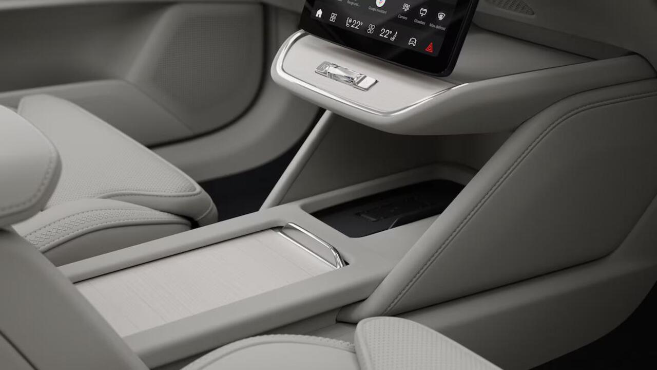 Volvo ES90 Single Motor Extended Range Ultra 92 kWh | Long Range | Google | Adaptieve Cruise | Massage Voorstoelen | Pilot Assist | Bowers & Wilkins Audio | Luchtvering | HD Pixel LED | Pano dak | Gelamineerd Glas | Soft Close | Ventilatiestoelen Voor & Achter | 22"