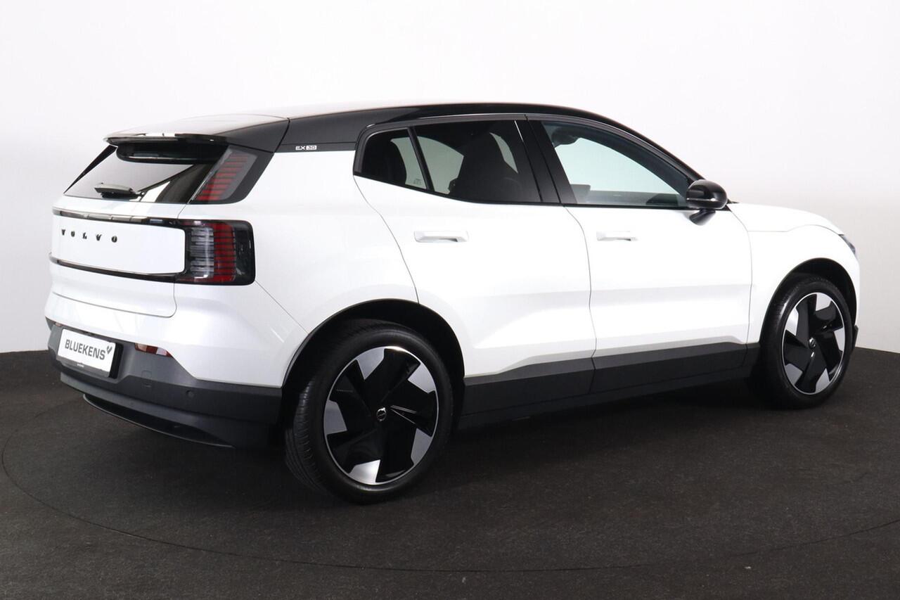 Volvo EX30 Extended Range Plus 69 kWh - Adaptive Cruise Control - Climate Pack - Harman/Kardon audio - Parkeercamera achter - Extra getint glas - 19' LMV