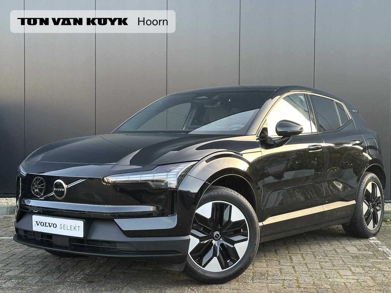 Volvo EX30 Single Motor Plus 51 kWh Stoel- en stuurverwarming / Harman & Kardon / camera / Elek. kofferbak / Dode hoek / Wool blend /