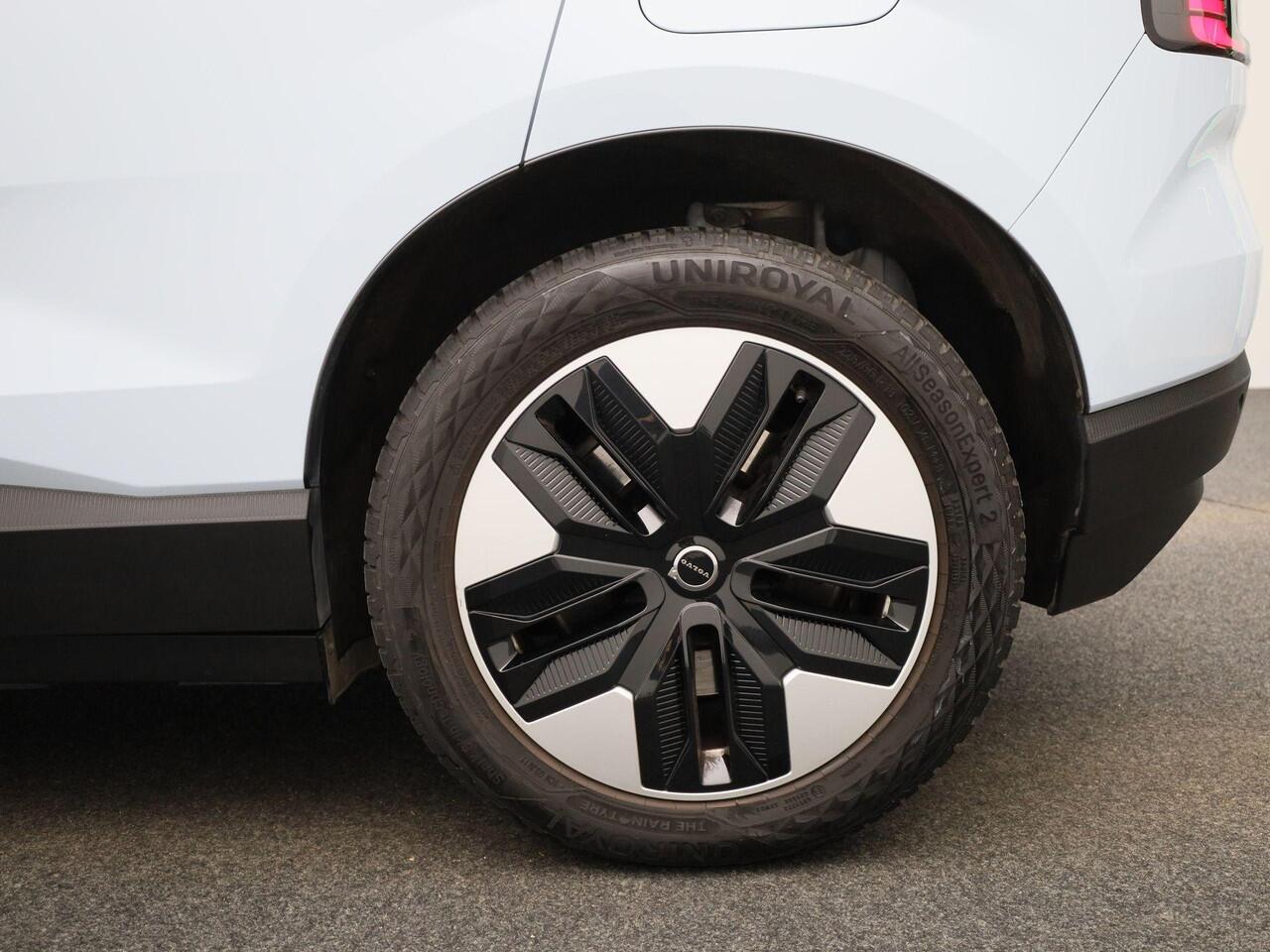 Volvo EX30 Single Motor Core | Google Navigatie | Achteruitrijcamera | Keyless | Adaptive Cruise Control | Apple CarPlay Adroid Auto