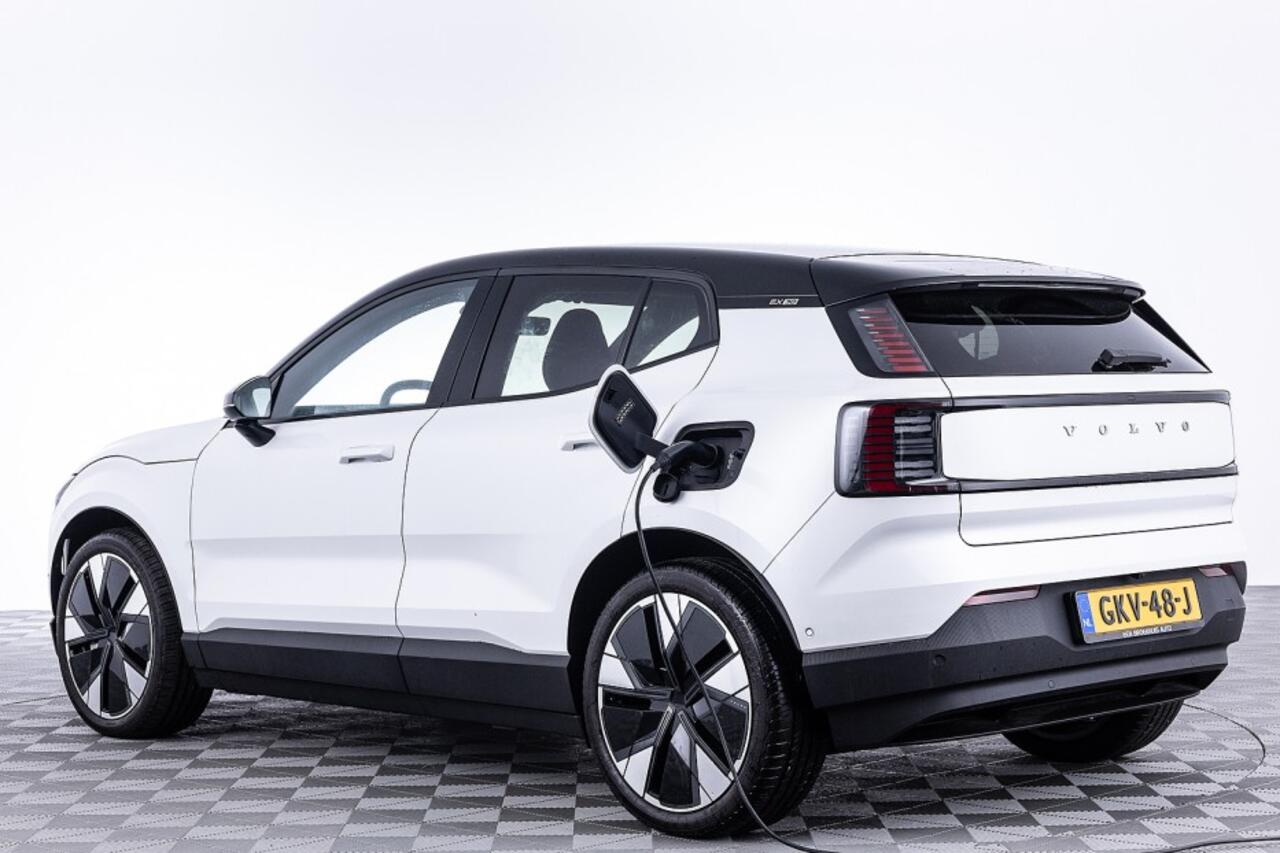 Volvo EX30 Twin Motor Performance Ultra 69 kWh ? 1e Eigenaar