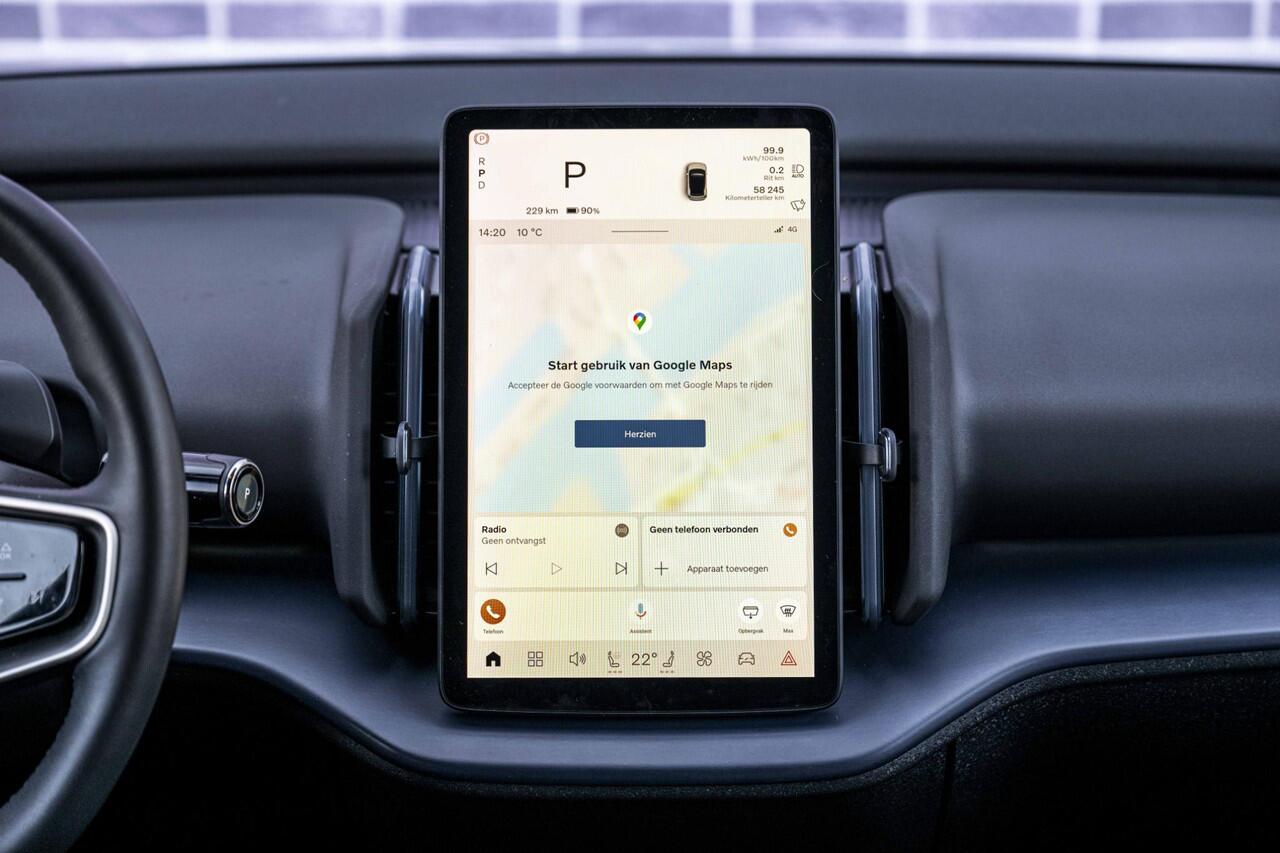 Volvo EX30 Single Motor Plus 51 kWh | Climate Pack | Stoel en Stuurverwarming | Keyless Entry | Zwart Dak | Adaptieve Cruise Control | Blis |