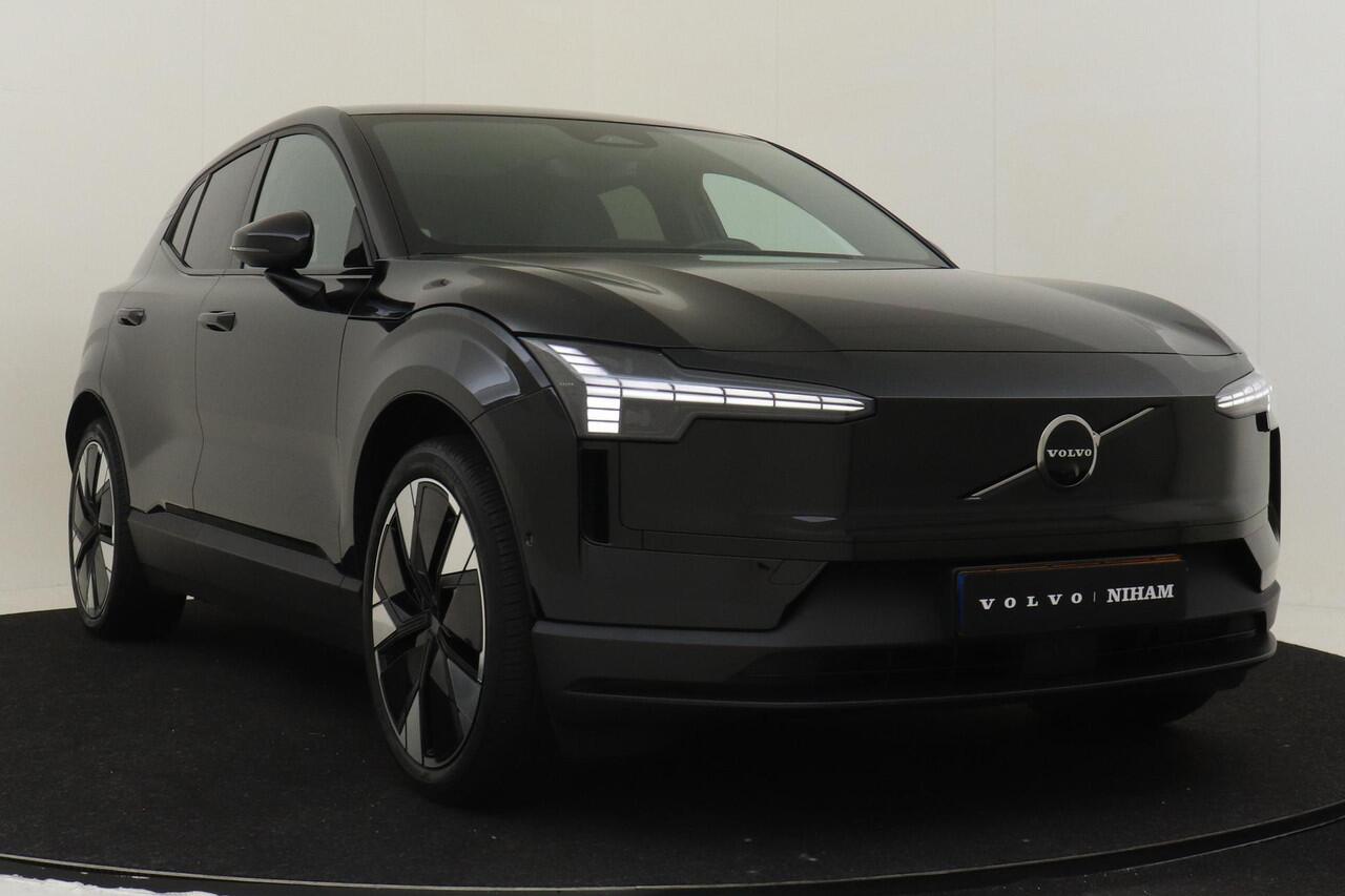 Volvo EX30 SINGLE MOTOR EXTENDED RANGE ULTRA 69 kWh PANO.DAK|HARMAN/KARDON|360°CAM|AUT.INPARKEREN|CLIMATE|20"|PRIVACY.GLAS|TREKHAAK