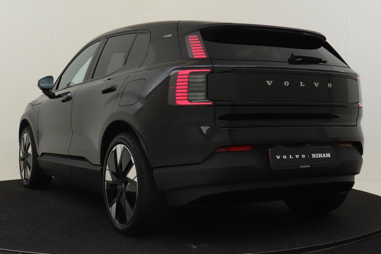 Volvo EX30 SINGLE MOTOR EXTENDED RANGE ULTRA 69 kWh PANO.DAK|HARMAN/KARDON|360°CAM|AUT.INPARKEREN|CLIMATE|20"|PRIVACY.GLAS|TREKHAAK