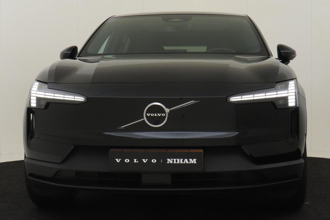 Volvo EX30 SINGLE MOTOR EXTENDED RANGE ULTRA 69 kWh PANO.DAK|HARMAN/KARDON|360°CAM|AUT.INPARKEREN|CLIMATE|20"|PRIVACY.GLAS|TREKHAAK