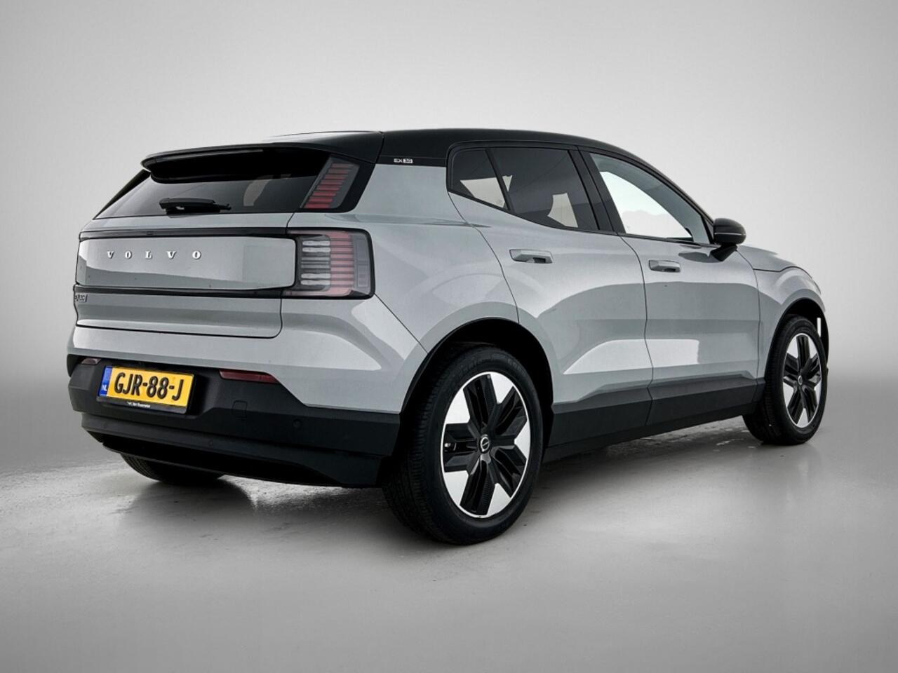 Volvo EX30 Single Plus 51 kWh | Blis | Elektrische Achterklep | Rijklaar !